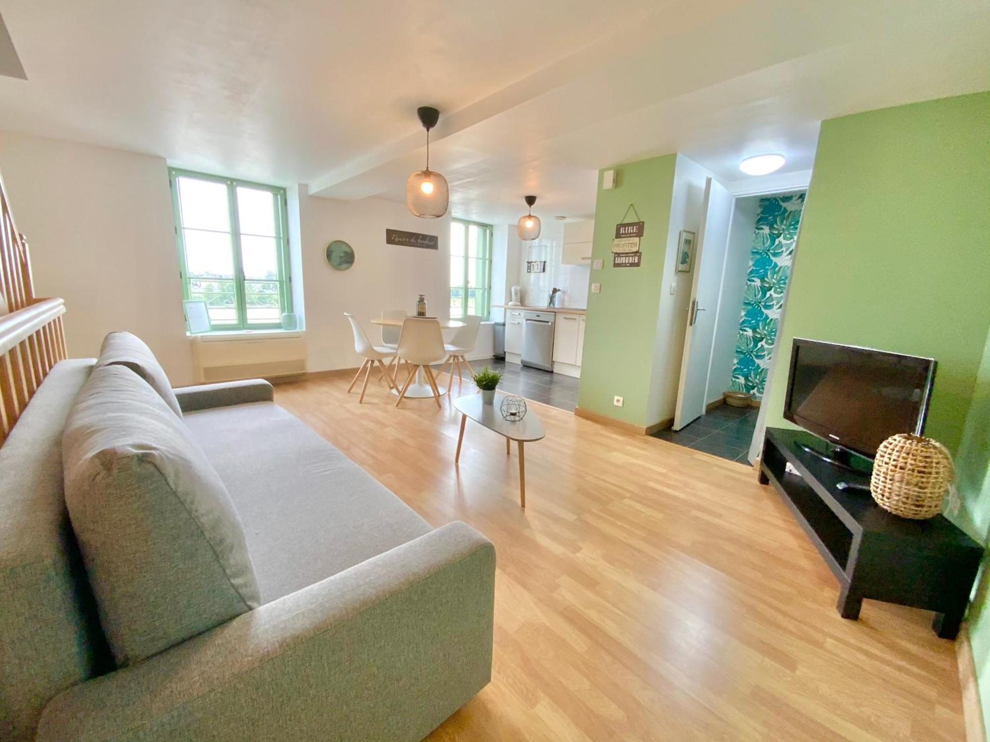 La Vue Loire Appartement Saint-Denis-de lʼHôtel Zewnętrze zdjęcie